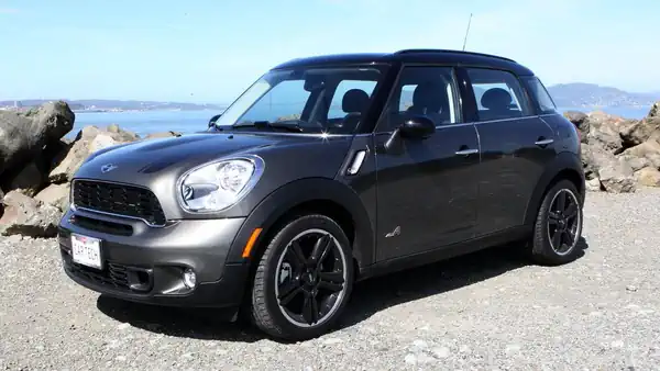 Descargar Manual de Propietario MINI Countryman 2011