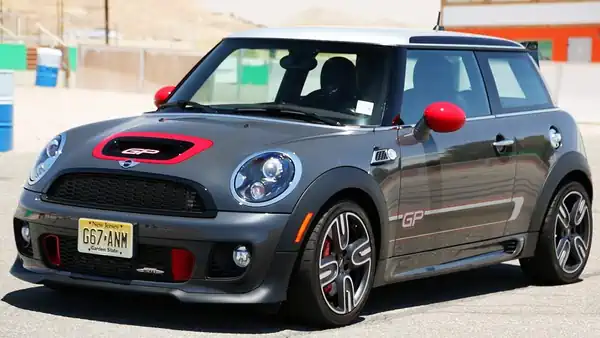 Descargar Manual de Propietario MINI John Cooper Works Gp 2013