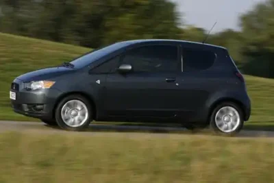 Descargar Manual de Propietario MITSUBISHI Colt 2009