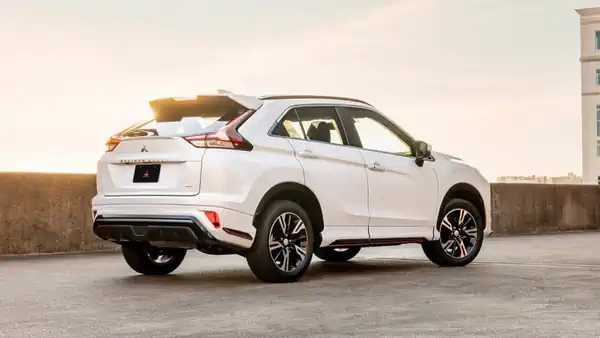 Descargar Manual de Propietario MITSUBISHI Eclipse Cross 2023