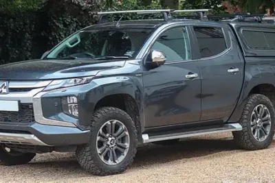 Descargar Manual de Propietario MITSUBISHI L2000 2010