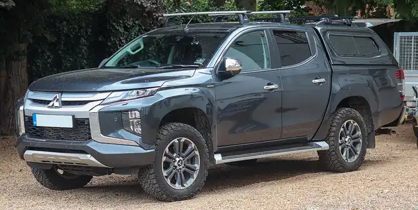 Descargar Manual de Propietario MITSUBISHI L2000 2012