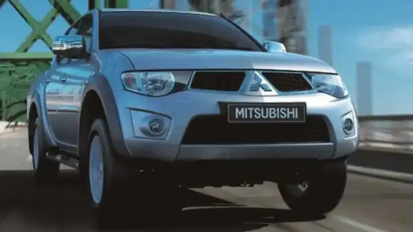Descargar Manual de Propietario MITSUBISHI L2000 2014