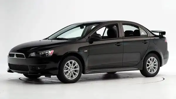 Descargar Manual de Propietario MITSUBISHI Lancer Saloon 2010