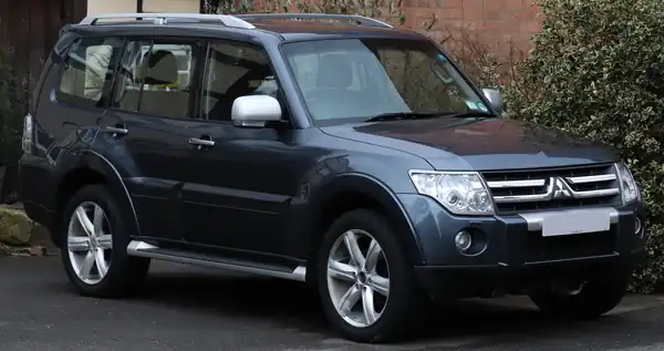 Descargar Manual de Propietario MITSUBISHI Shogun 2008