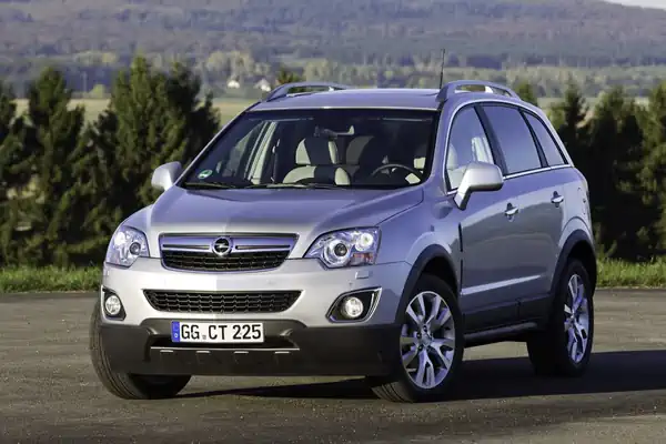 Descargar Manual de Propietario OPEL Antara 2011