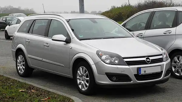 Descargar Manual de Propietario OPEL Astra H 2011 en Español PDF Gratis
