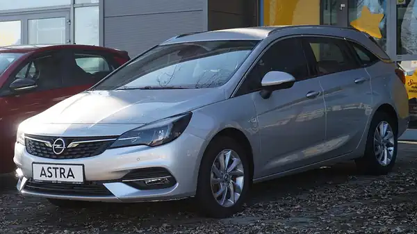 Descargar Manual de Propietario OPEL Astra K 2019 en Español PDF Gratis