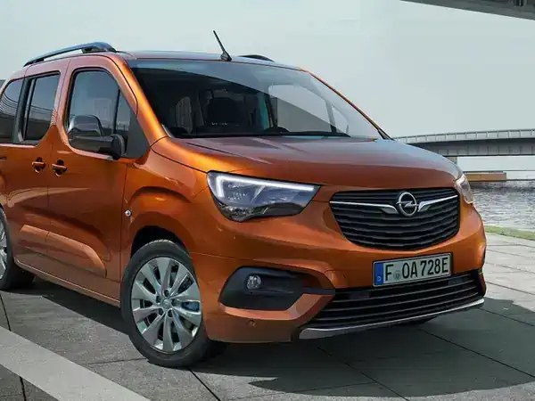 Descargar Manual de Propietario OPEL Combo E 2023 en Español PDF Gratis