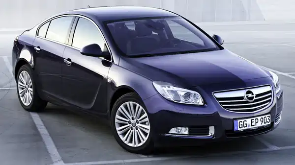 Descargar Manual de Propietario OPEL Insignia 2012 en Español PDF Gratis