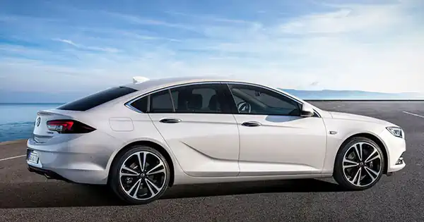 Descargar Manual de Propietario OPEL Insignia 2021