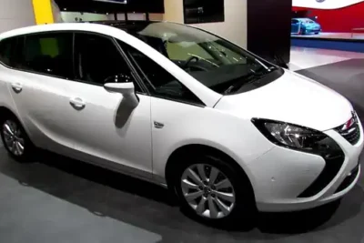 Descargar Manual de Propietario OPEL Zafira Tourer 2014