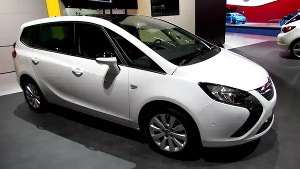 Descargar Manual de Propietario OPEL Zafira Tourer 2014