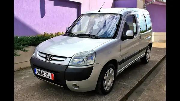 Descargar Manual de Propietario PEUGEOT Partner VP 2005
