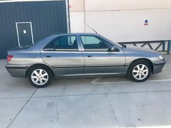 Descargar Manual de Propietario PEUGEOT 406 C 2004 en Español PDF Gratis