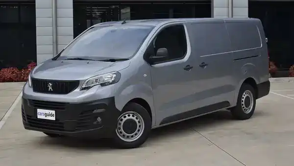 Descargar Manual de Propietario PEUGEOT Expert 2023 en Español PDF Gratis