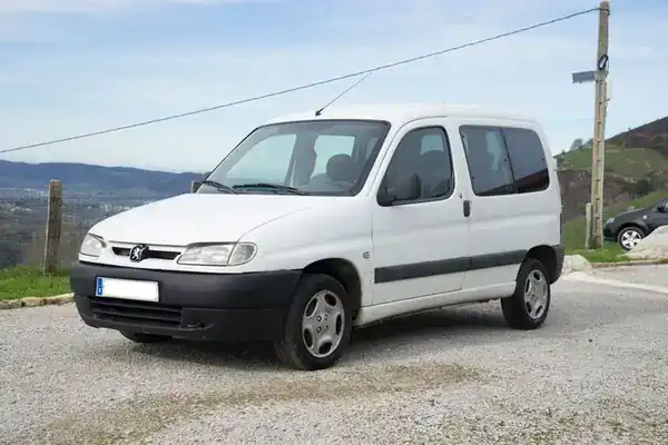 Descargar Manual de Propietario PEUGEOT Partner VU 2001 en Español PDF Gratis