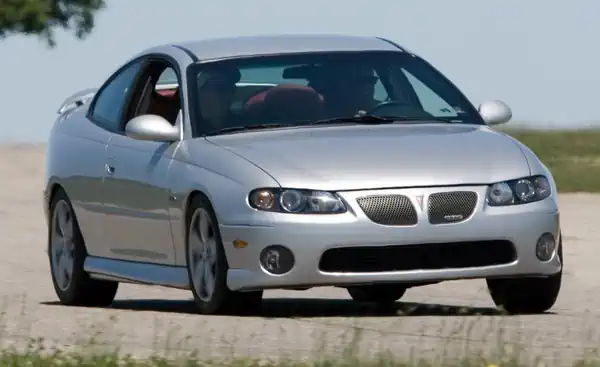 Descargar Manual de Propietario PONTIAC Gto 2004