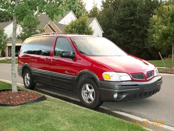 Descargar Manual de Propietario PONTIAC Montana 2001