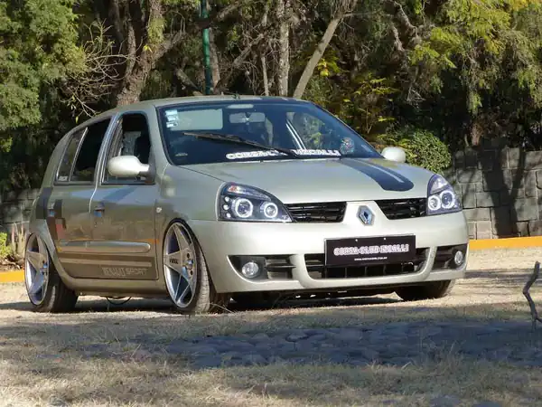 Descargar Manual de Propietario RENAULT Clio 2008