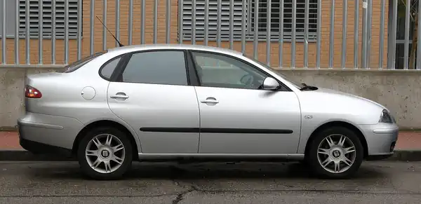 Descargar Manual de Propietario SEAT Cordoba 2005