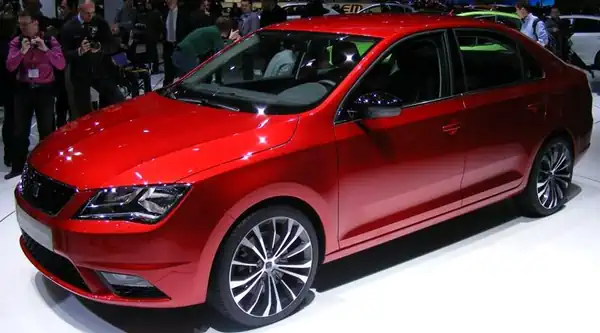 Descargar Manual de Propietario SEAT Toledo 2012
