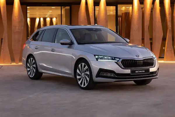 Descargar Manual de Propietario SKODA Octavia 2021 en Español PDF Gratis