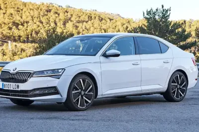 Descargar Manual de Propietario SKODA Superb iV 2021 en Español PDF Gratis