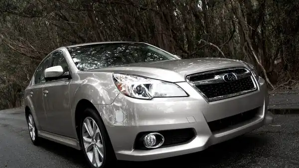 Descargar Manual de Propietario SUBARU Legacy 2014