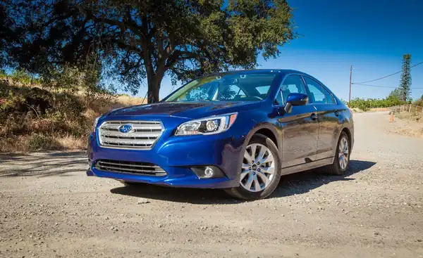 Descargar Manual de Propietario SUBARU Legacy 2015