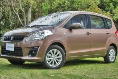 Descargar Manual de Propietario SUZUKI Ertiga 2015