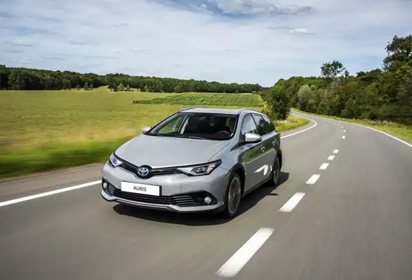 Descargar Manual de Propietario TOYOTA Auris 2017