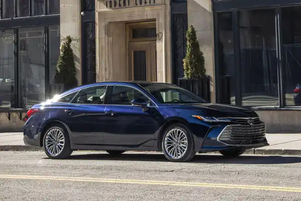 Descargar Manual de Propietario TOYOTA Avalon 2021