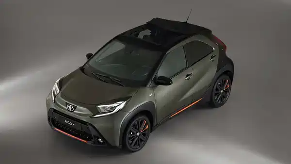 Descargar Manual de Propietario TOYOTA Aygo X 2022 en Español PDF Gratis
