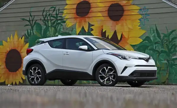 Descargar Manual de Propietario TOYOTA C-HR 2019 en Español PDF Gratis