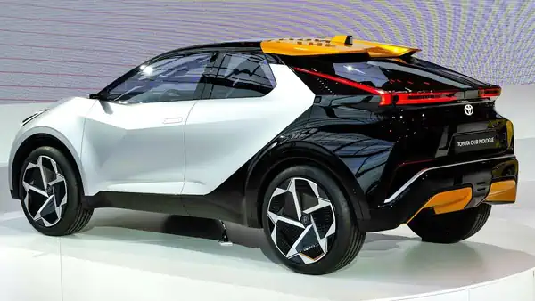 Descargar Manual de Propietario TOYOTA C-HR 2023 en Español PDF Gratis