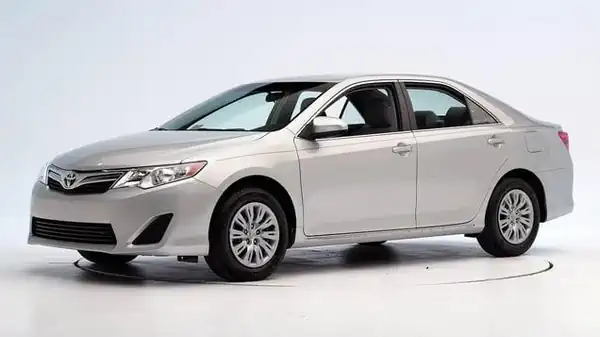 Descargar Manual de Propietario TOYOTA Camry 2013