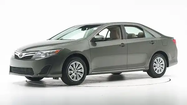 Descargar Manual de Propietario TOYOTA Camry 2014