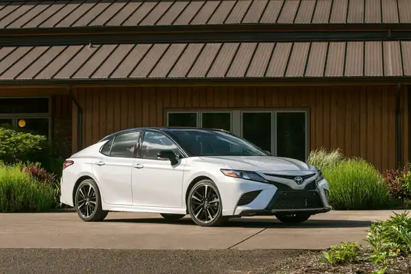 Descargar Manual de Propietario TOYOTA Camry 2020