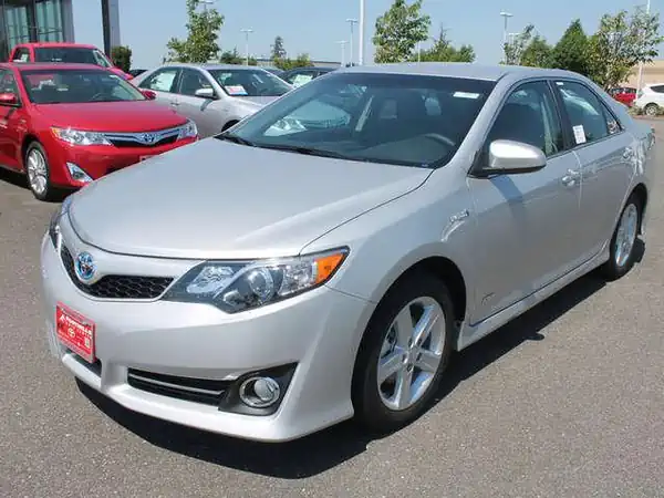 Descargar Manual de Propietario TOYOTA Camry Hibrido 2014