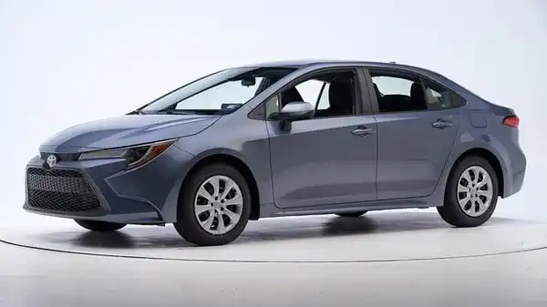 Descargar Manual de Propietario TOYOTA Corolla 2022 en Español PDF Gratis