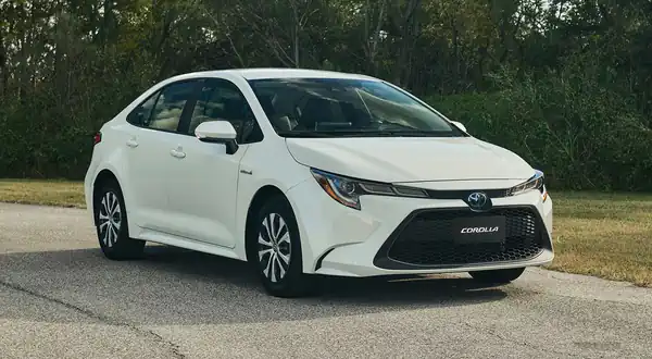 Descargar Manual de Propietario TOYOTA Corolla Hibrido 2022