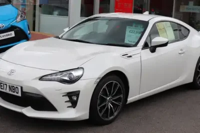 Descargar Manual de Propietario TOYOTA GT86 2014