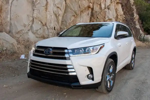 Descargar Manual de Propietario TOYOTA Highlander Hibrido 2017