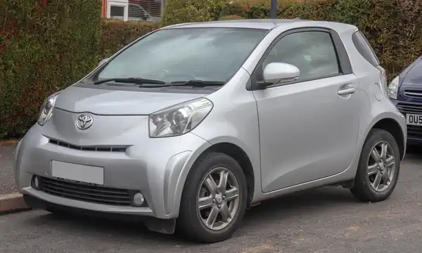 Descargar Manual de Propietario TOYOTA IQ 2012