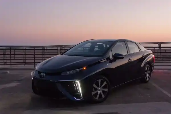 Descargar Manual de Propietario TOYOTA Mirai 2016