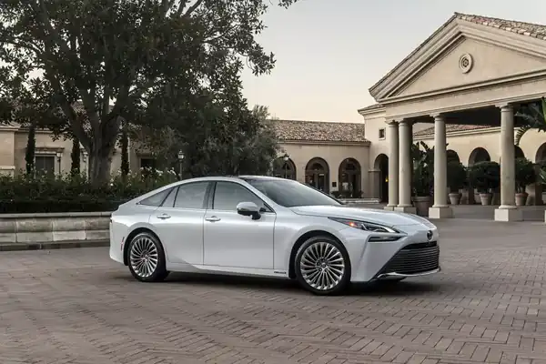 Descargar Manual de Propietario TOYOTA Mirai 2023