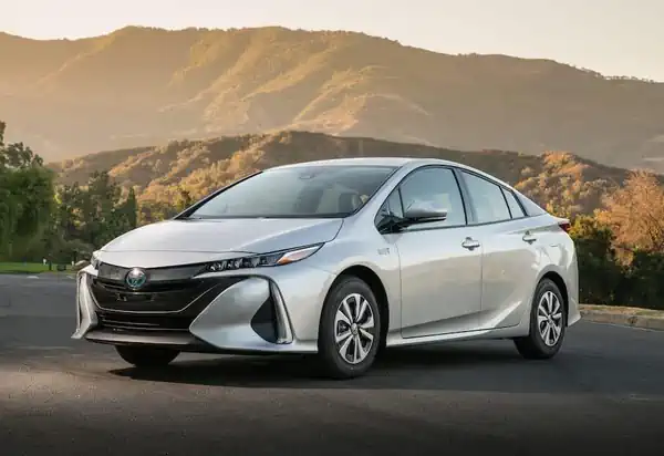 Descargar Manual de Propietario TOYOTA Prius 2018