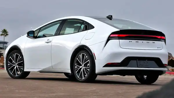 Descargar Manual de Propietario TOYOTA Prius Plug In Hybrid 2023