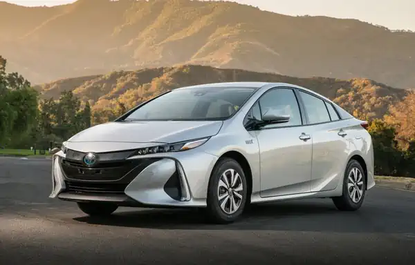 Descargar Manual de Propietario TOYOTA Prius Prime 2017